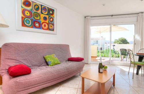 Llanca Apartment | Apartment Palmiers I-5 by Interhome