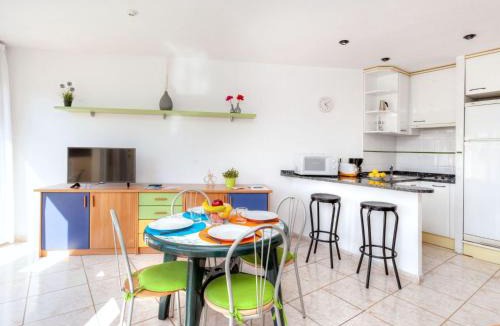 Llanca Apartment | Apartment Palmiers I-6 by Interhome