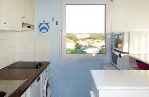 Saint-Jean-de-Monts Apartment | Apartment Pamplemousse Face Mer by Interhome