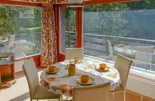 Saint-Pierre-de-Clages Apartment | Apartment Panoramic G4 by Interhome