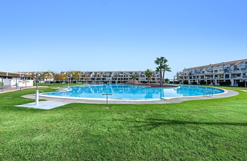San Jorge Apartment | Apartment 'Panorámica Golf Resort' with Shared Pool, Wi-Fi and Air Conditioning