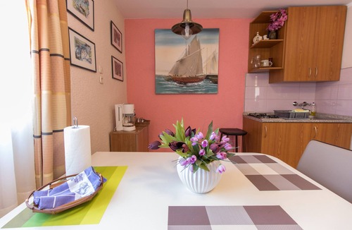 Cres Apartment | Apartment Paulina (60801-A1) - Cres - island Cres