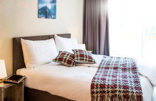 Laax Apartment | Apartment Peaks Place Apartment-Hotel & Spa-3 by Interhome