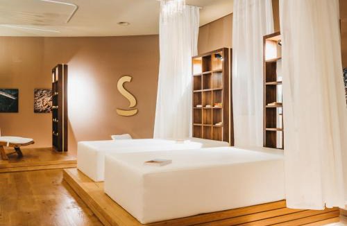 Laax Apartment | Apartment Peaks Place Apartment-Hotel & Spa-3 by Interhome