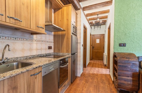 Borrastre House | Apartment 'Peña Roya' with Mountain View, Shared Garden and Wi-Fi
