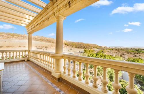 Guardamar del Segura Apartment | Apartment 'Penthouse, Sea View Guardamar' with Sea View, Wi-Fi and Air Conditioning