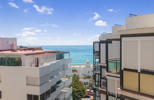 Marbella Seafront Promenade Apartment | Apartment 'Penthouse' with Sea View, Wi-Fi and Air Conditioning