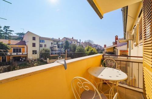 City Center Apartment | Apartment Peschiera with balcony in Porec