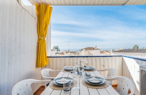 Santa Pola Apartment | Apartment 'Playa Varadero' with Sea View, Wi-Fi and Air Conditioning