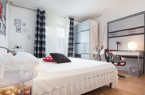Donja luka Apartment | Apartment Plaza *** apartment in Makarska, BBQ grill