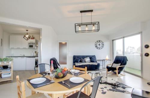 Dinard Apartment | Apartment Port Blanc by Interhome