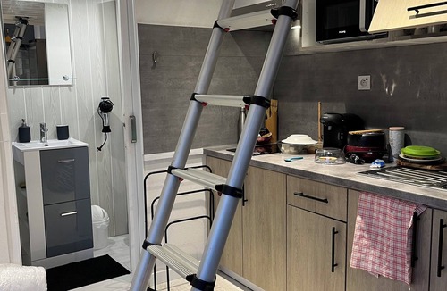 Ouistreham Apartment | Apartment Port-de-mer