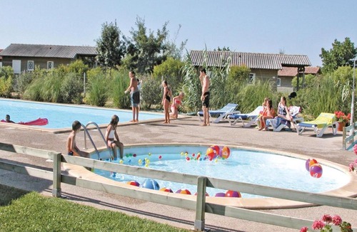 Castelmoron-sur-Lot Apartment | Apartment Port Lalande