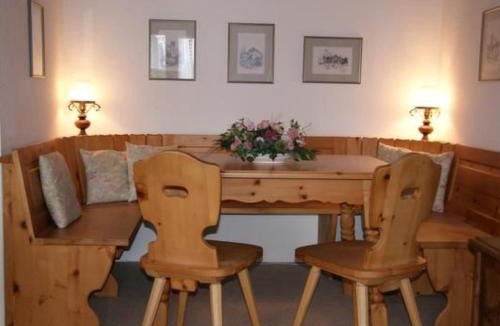Maloja Apartment | Apartment Pra d'Sura Apt 141 by Interhome