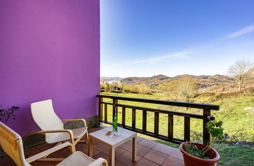 Santianes de Ola Apartment | Apartment 'Prao' with Mountain View, Private Terrace and Wi-Fi