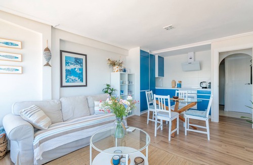 Coveta Fuma Apartment | Apartment 'Primera Linea De Playa' with Sea View, Wi-Fi and Air Conditioning