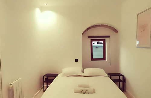 Centre Ville Apartment | Apartment-Private Bathroom