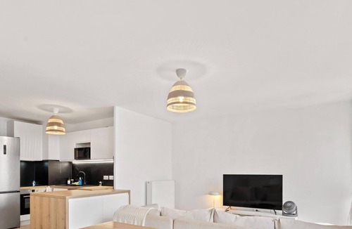 Chessy Apartment | Apartment-Private Bathroom-Apartment-Street View