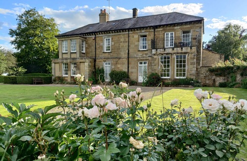 Thirsk Apartment | Apartment-Private Bathroom-Kilburn