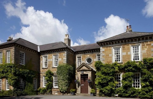 Thirsk Apartment | Apartment-Private Bathroom-Kilburn