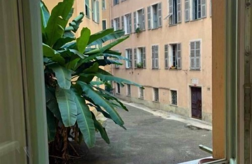 Quartier du Port Apartment | Apartment-Private Bathroom