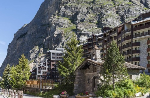 Val-d'Isere Apartment | Apartment – Private Bathroom with Bathtub