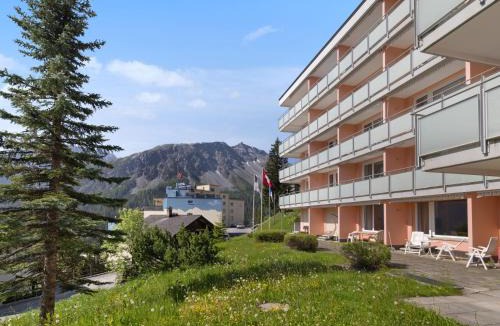 Arosa Apartment | Apartment Promenade Apt 001 by Interhome