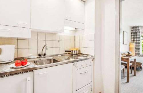 Arosa Apartment | Apartment Promenade Apt 003 by Interhome
