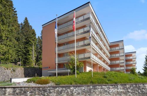 Arosa Apartment | Apartment Promenade Apt 216 by Interhome
