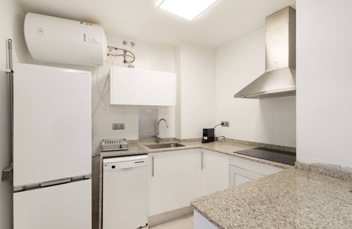 Barri Antic Apartment | Apartment 'Puig Cardener 1' with Wi-Fi