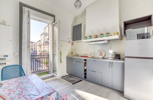 Sete Apartment | Apartment 'Quartier Artistes' with Balcony