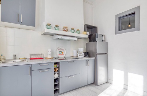 Sete Apartment | Apartment 'Quartier Artistes' with Balcony