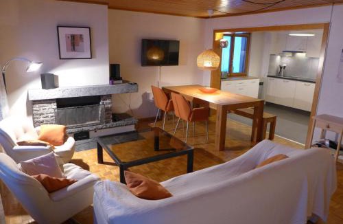 Chermignon-d'en Haut Apartment | Apartment Résidence Maze B 10 by Interhome
