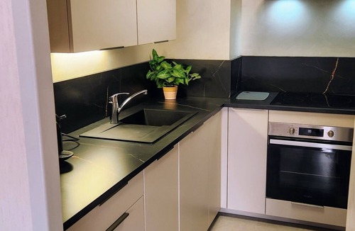 Thones Apartment | Apartment 'Résidence Du Parc' with Balcony