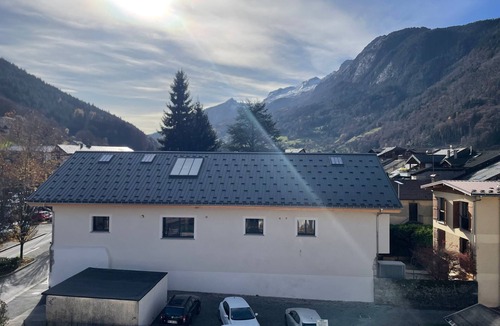 Thones Apartment | Apartment 'Résidence Du Parc' with Balcony