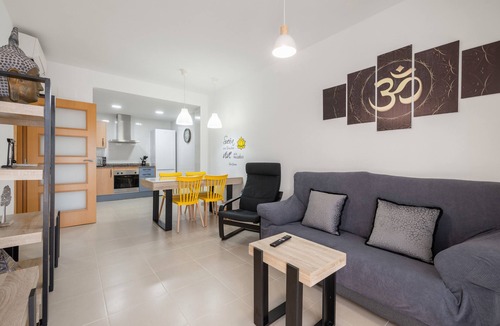 Sant Jaume d'Enveja Apartment | Apartment 'Real Dreams' with Shared Pool, Wi-Fi and Air Conditioning