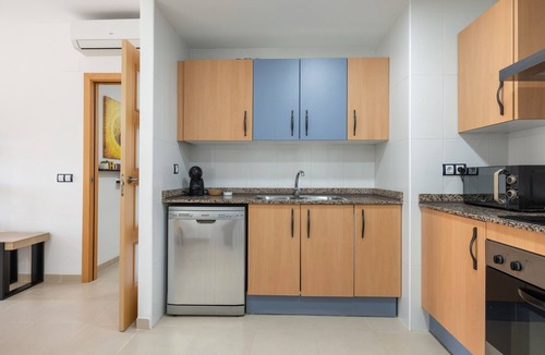Sant Jaume d'Enveja Apartment | Apartment 'Real Dreams' with Shared Pool, Wi-Fi and Air Conditioning