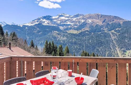 Wengen Apartment | Apartment Racer's Retreat Apt-12 by Interhome