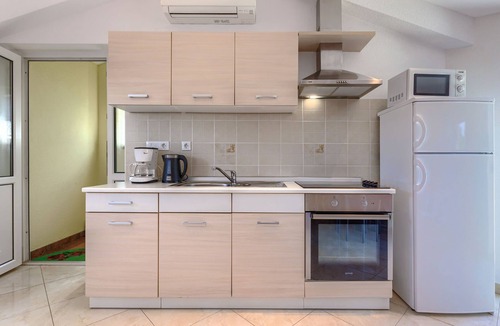 Cancini Apartment | Apartment Rajić by Interhome