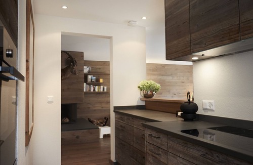 Klosters-Serneus Apartment | Apartment 'Raunetta' with Shared Terrace and Wi-Fi