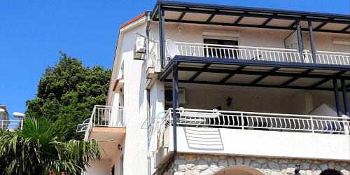 Omisalj Apartment | Apartment RB