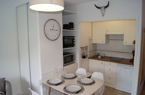 Saint-Lary-Soulan Apartment | APARTMENT * RENOVATED IN NEW ST LARY VILLAGE