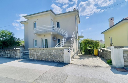Kraljevica Apartment | Apartment Reful