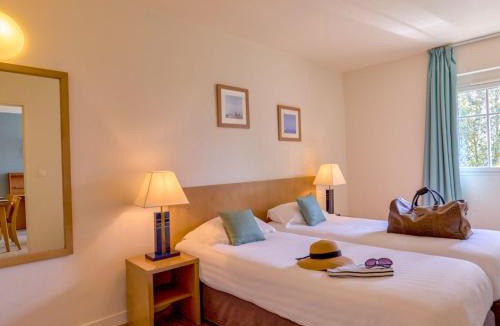 Saint-Ideuc Resort | Apartment Reine Marine- T2 SUD by Interhome