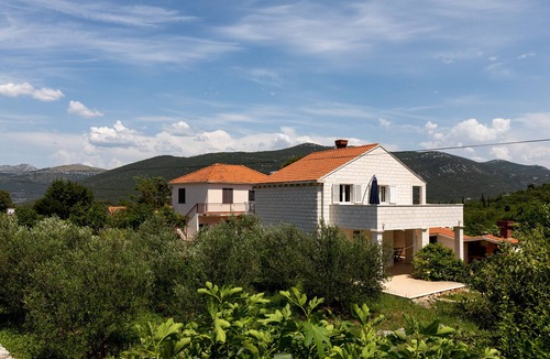 Hodilje Apartment | Apartment Relax Ston - Two Bedroom Apartment with Terrace
