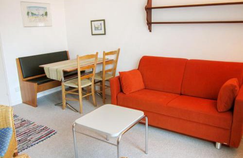Ascona Apartment | Apartment Residenza Corallo-10 by Interhome