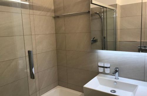 Piazzogna Apartment | Apartment Residenza Miralago Apt- C25 by Interhome