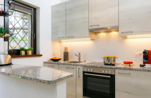 Piazzogna Apartment | Apartment Residenza Miralago Apt- C29 by Interhome