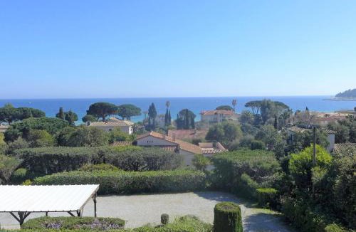 Cavaliere Apartment | Apartment Riva Bella-2 by Interhome