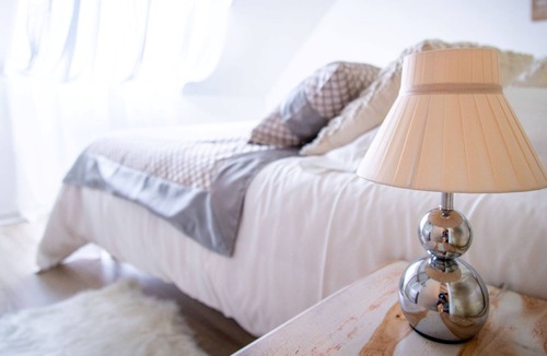 Epernay Apartment | Apartment-Romantic-Ensuite with Jet bath